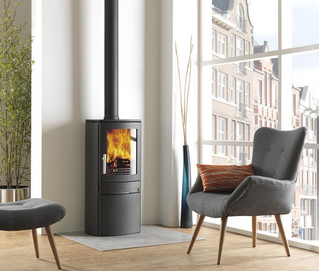 Differences between a wood-burning and multifuel stove